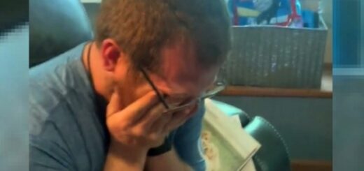 mari endeuillé adorable surprise